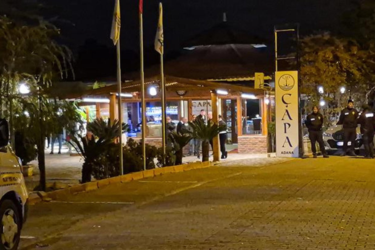 Adana'da Restoranda Silahlı Kavga: Bir Kişi Öldü, Bir Yaralı Hastaneye Kaldırıldı