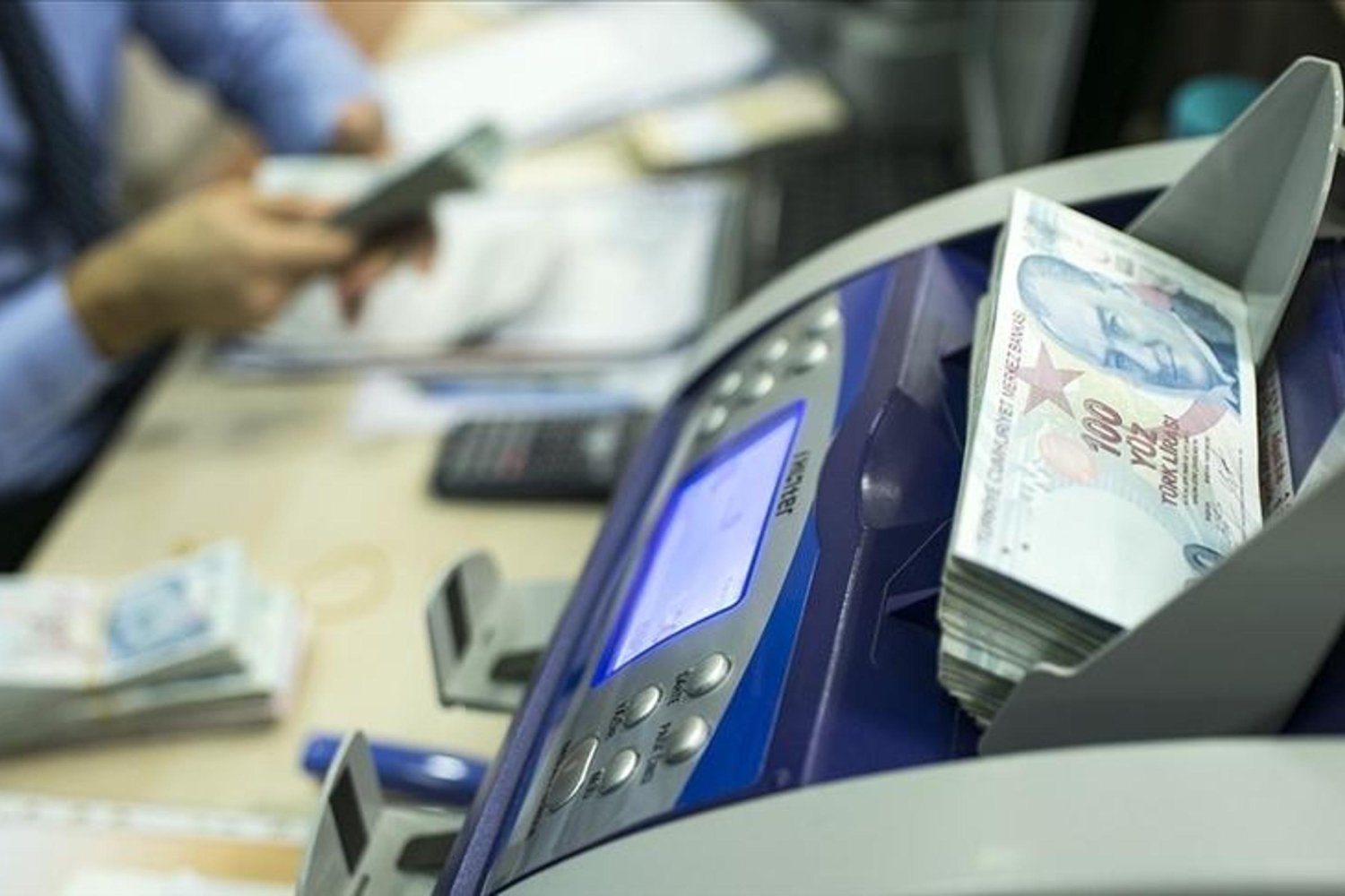 Aile ve Gençlik Fonu'ndan Genç Çiftlere Dev Destek: 250 Bin Lira Kredi ve Genişletilen Şartlar