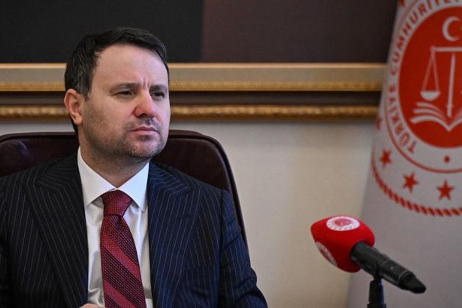 Adalet Bakanı Gürlek'ten Özgür Özel’e Sıkı Yanıt: Algı Operasyonu!