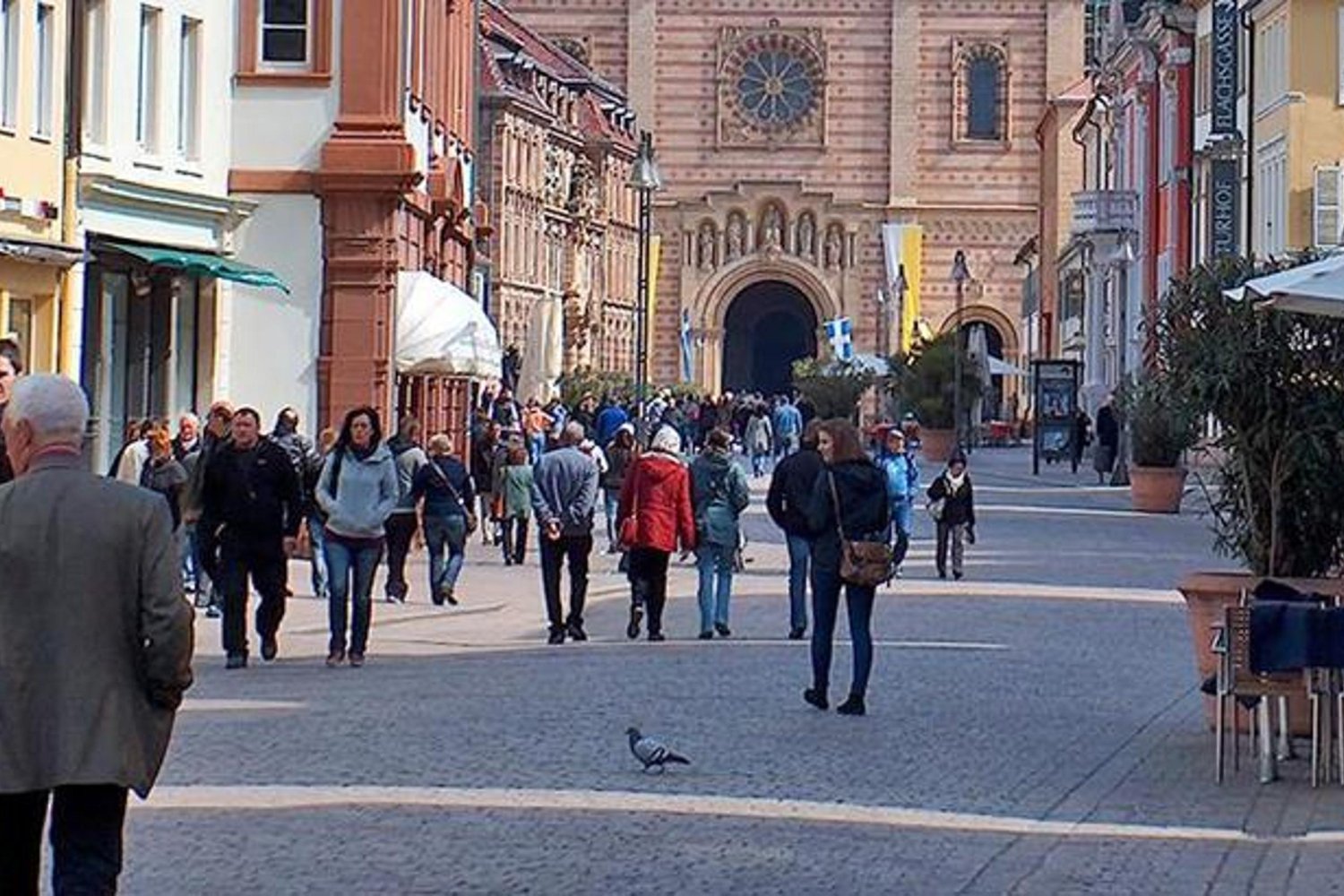 Gençler Artan Stres ve Belirsizlikle Yüzleşiyor: Almanya'da Gençlik Araştırması