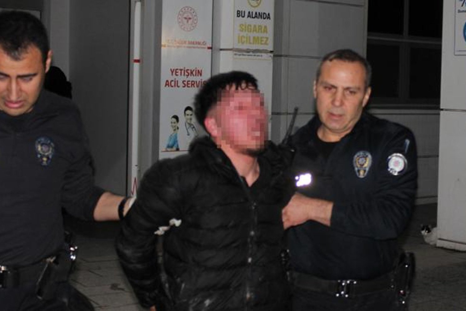 İstanbul'da Kanlı Çıkan Kavga: Bıçaklı Saldırı ve Polis Müdahalesi