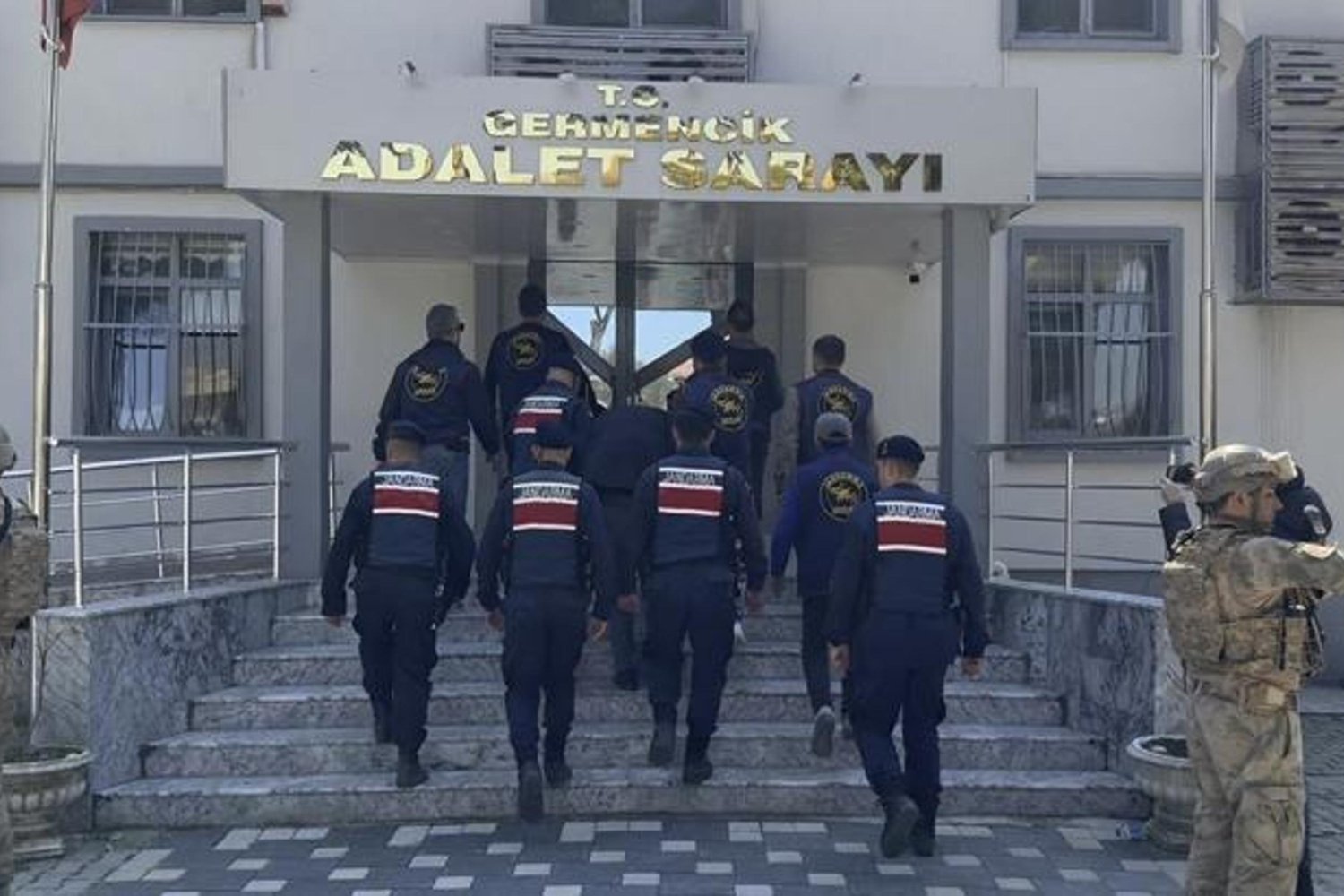 Germencik'te Kadın Cinayeti: Oğul Tutuklandı