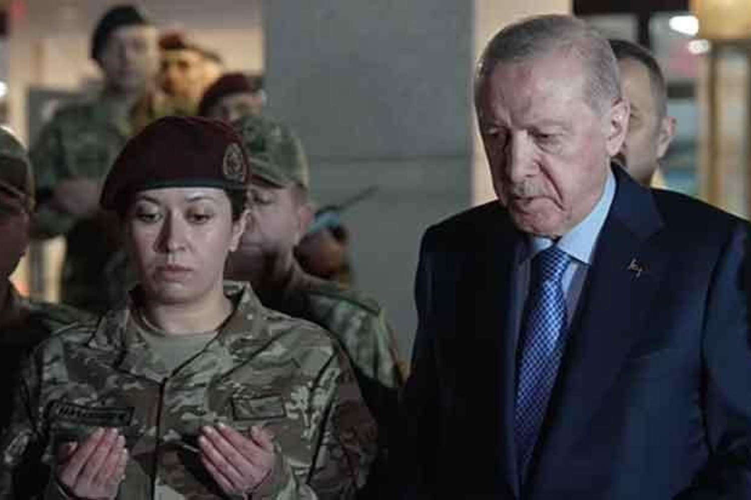 FETÖ'nün 15 Temmuz Kahramanı Ömer Halisdemir'in Kızı Teğmen Oldu