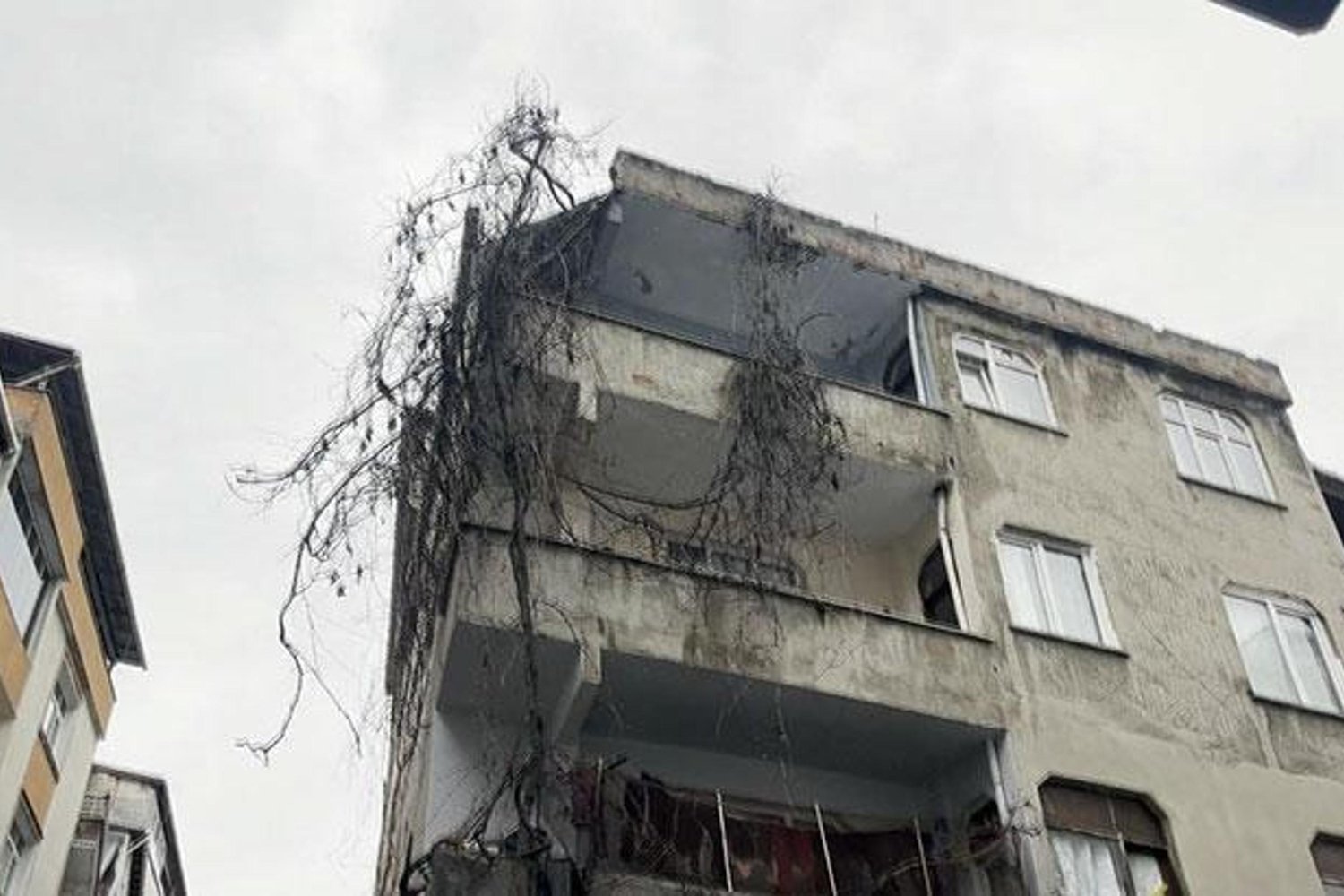 Magazin Dünyasını Sallayan Şok İddia: Ünlü Oyuncu Sevgilisiyle Barıştı!