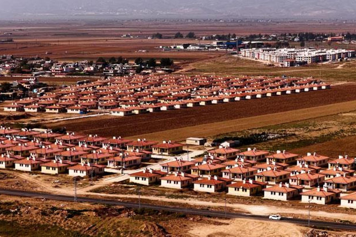 Deprem Sonrası Hatay'da Türkiye'nin İlk Kırsal Uydu Şehri Kuruldu
