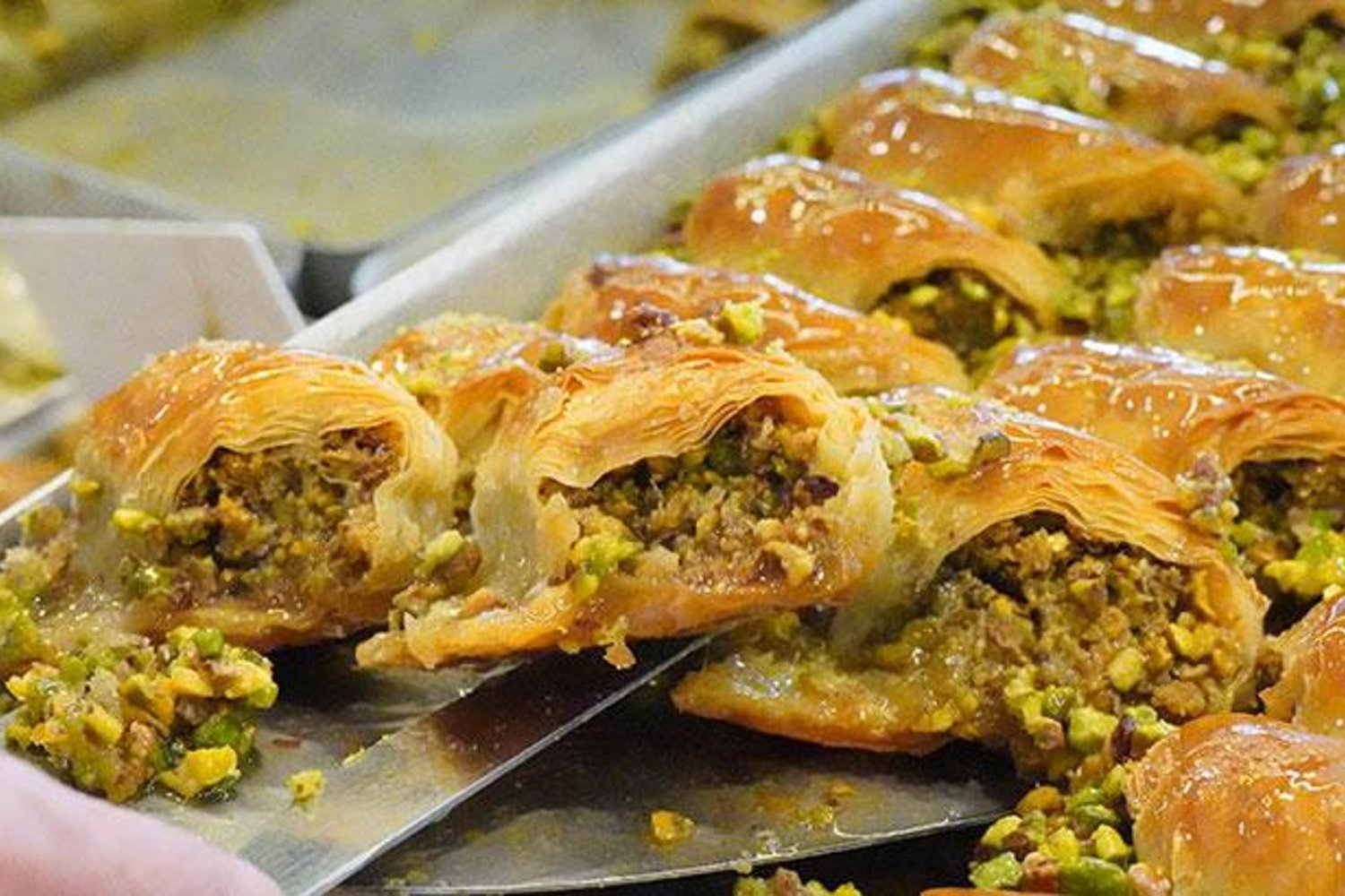 Antalya Pastacılarından Bayram Öncesi Tatlı Uyarısı: Güvenilir İşletmeleri Tercih Edin!