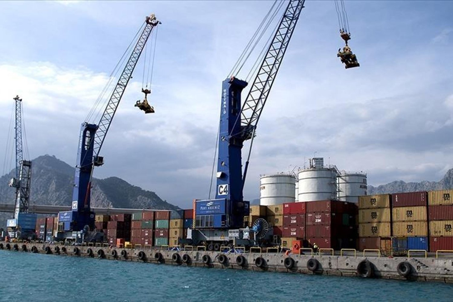 İhracatta Yılın İlk İki Ayında %7,55 Artış: Çin ve Avrupa Zirvede