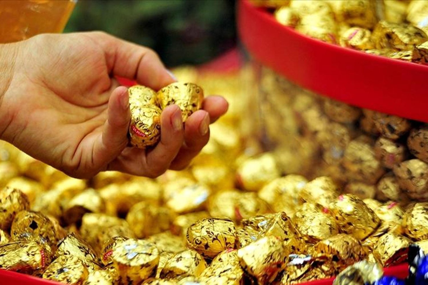 Bayram Alışverişi: Gıda ve İkramlık Ürünlerde Yoğun Talep Artışı