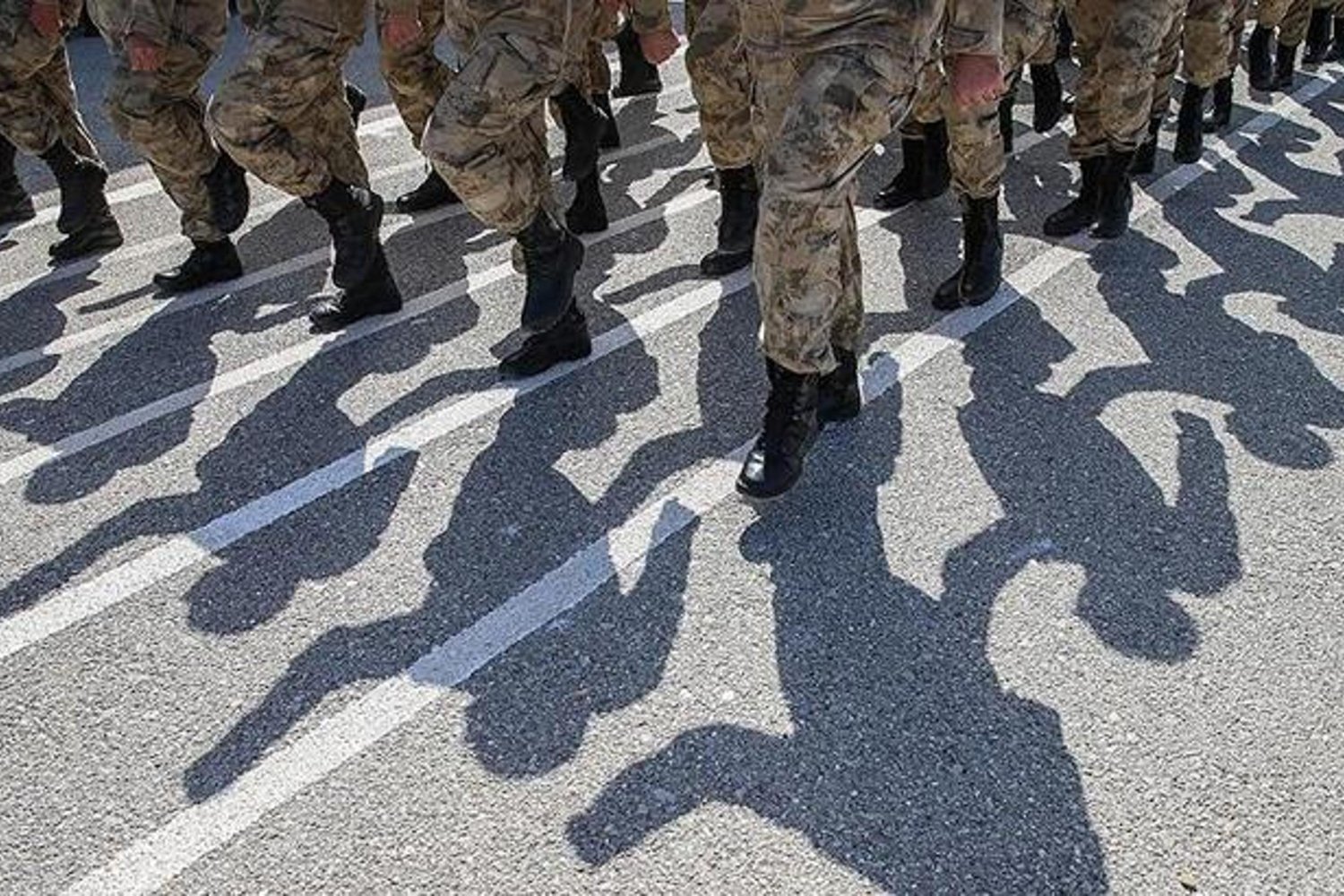 Yıldız İksi Ulaşılamaz Görüntüsüyle Büyülüyor