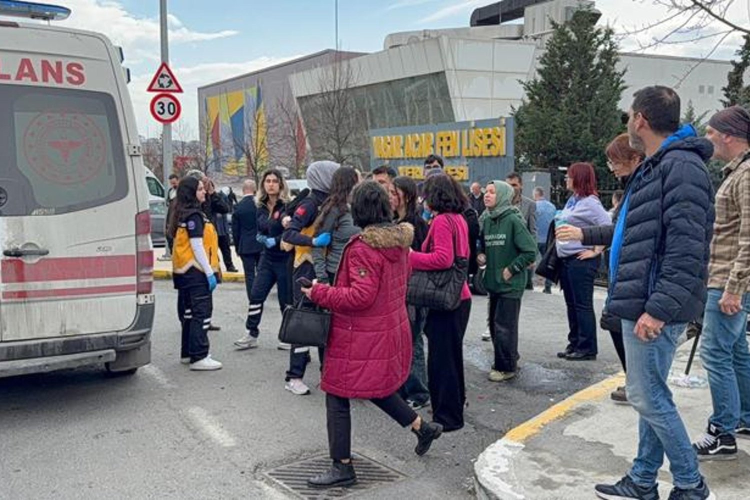 Kimya Laboratuvarında Patlama! Öğrenciler Hafif Yaralandı