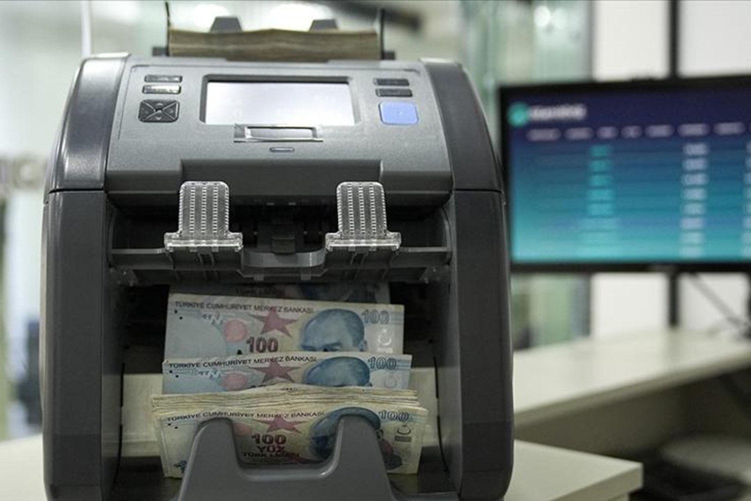 Hazine ve Maliye Bakanlığı'nın Şubat Bütçe Raporu Ekonomide Canlılık Gösteriyor