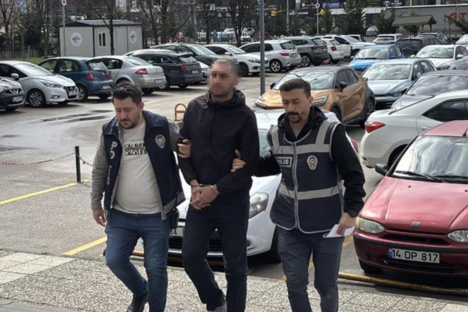 Bolu'da Kamyon Hırsızı Yakalandı: 30 Yaşındaki Şüpheli Eski Kız Arkadaşına Hırsızlık Yaptı