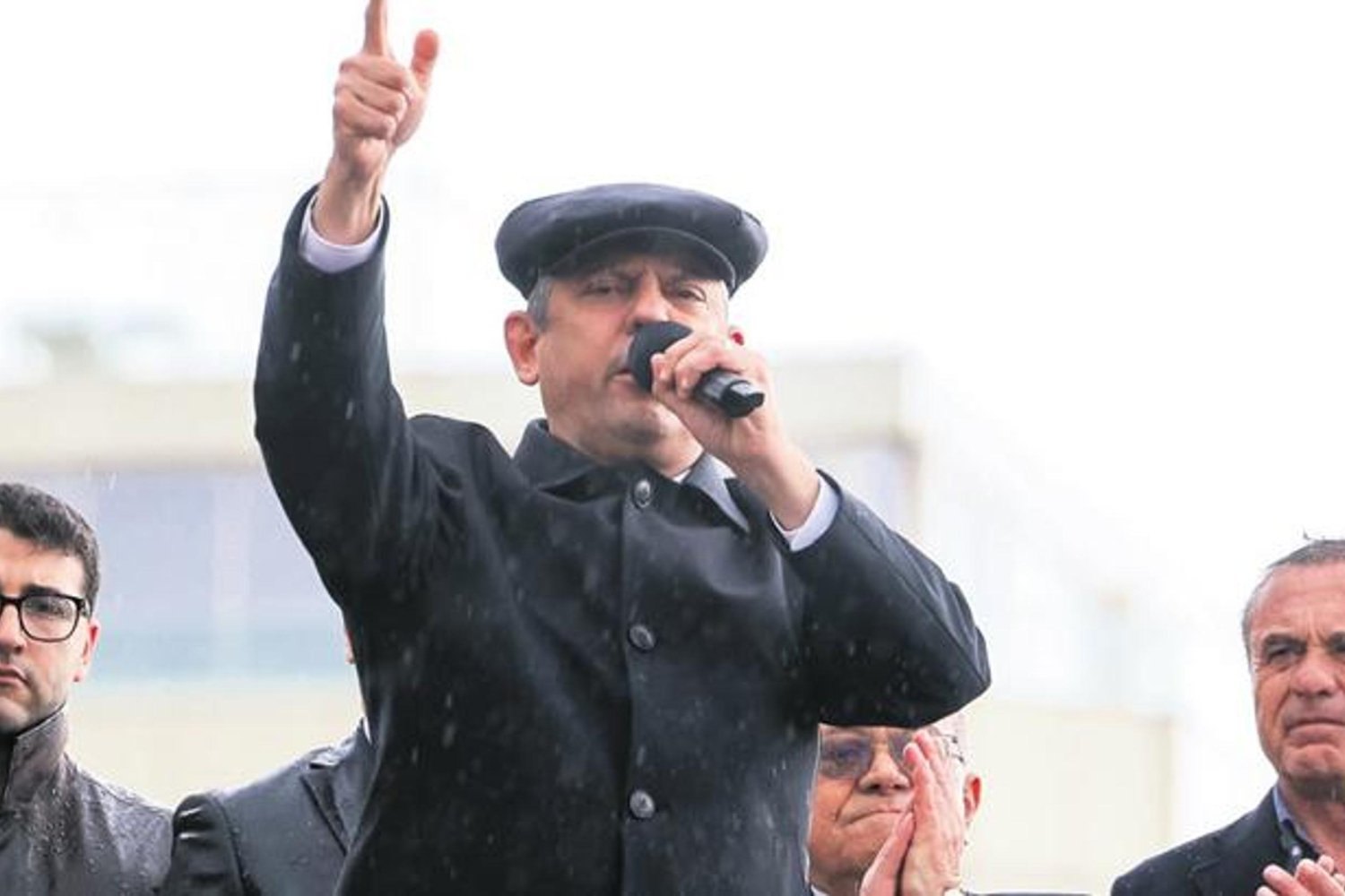 Kuşadası Belediye Başkanı Ömer Günel’e Soruşturmadan Flaş İddialar