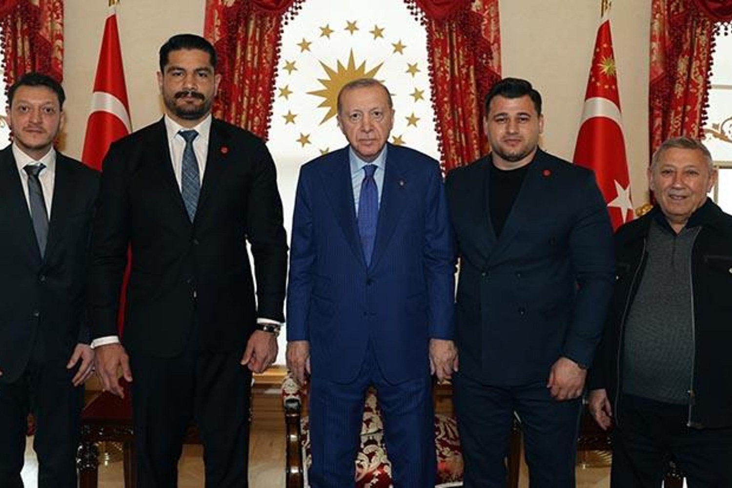 Güreş Şampiyonu Rıza Kayaalp'ten Cumhurbaşkanı Erdoğan'a Büyük Destek