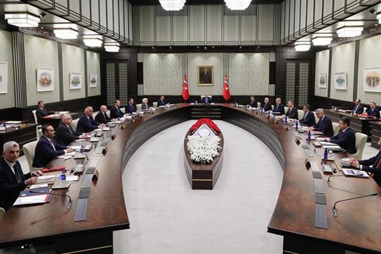 Son Dakika: Cumhurbaşkanlığı Külliyesi'nde Kritik Toplantı Saat 15.20'de Başladı