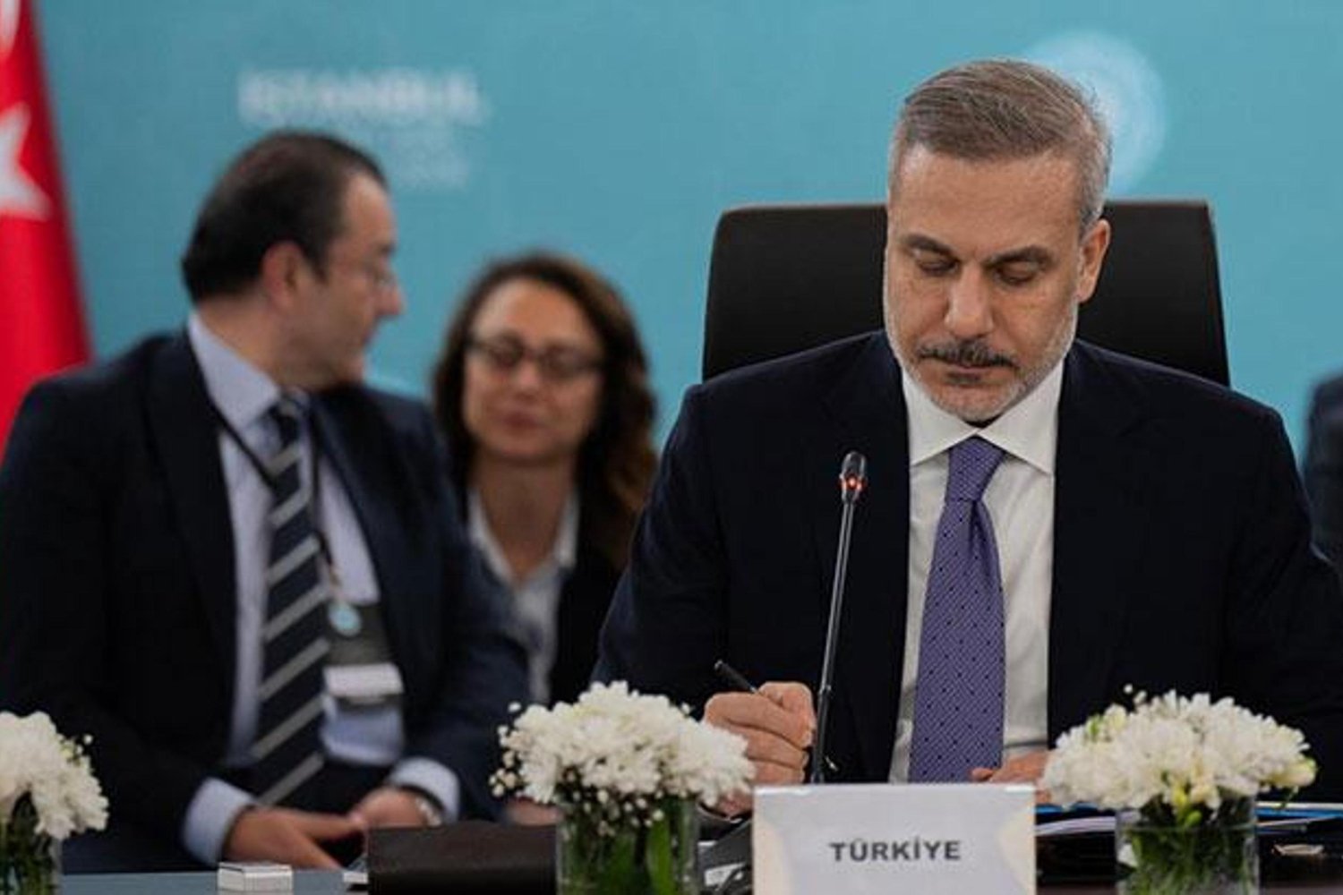 İstanbul'da TDT Dışişleri Bakanları Toplantısı: Fidan Ev Sahipliğinde Görüldü