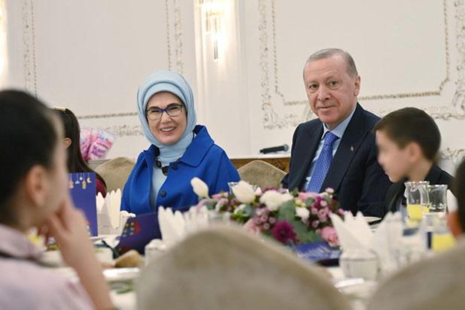 Emine Erdoğan'dan Devlet Himayesindeki Çocuklara Özel İftar: Sevgi ve Şefkatle Buluşma
