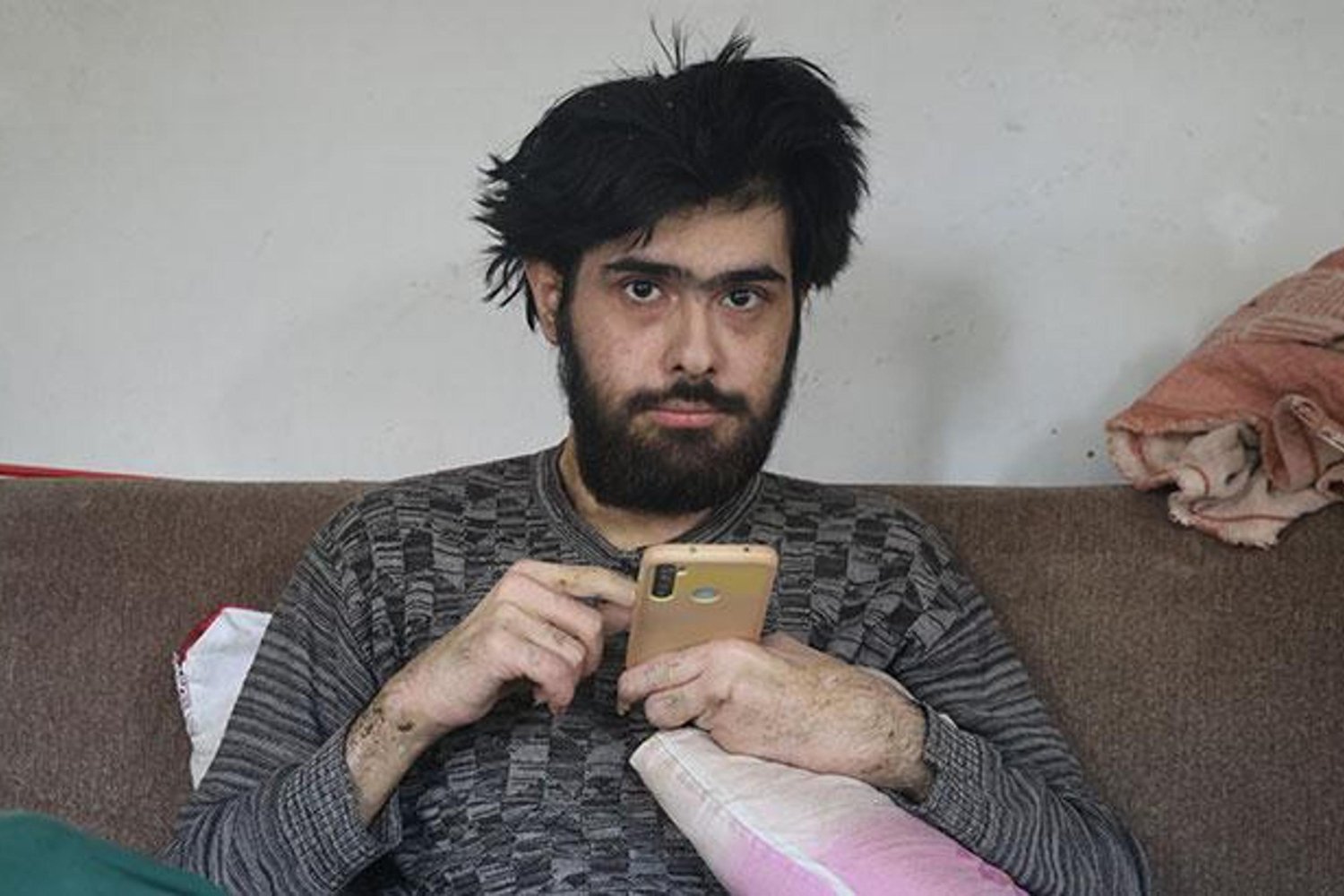 Deprem Sonrası Umut Dolu Hikaye: Semra ve Barış Özbay'ın Yeniden Hayata Tutunması