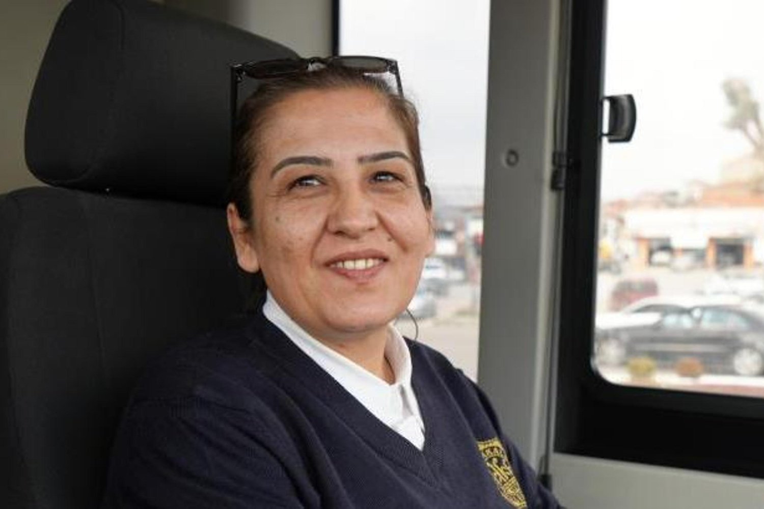 Kadın Belediye Otobüsü Şoförü Özlem Özcan Satılmış'tan İlham Veren Başarı Hikayesi