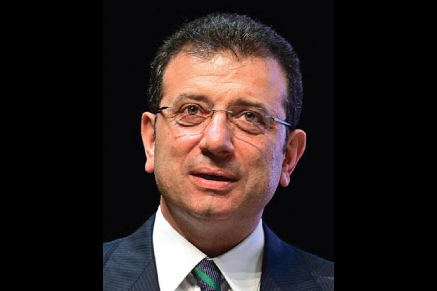 İBB Başkanı Ekrem İmamoğlu Salonda Büyük Çığlıklarla Karşılandı!