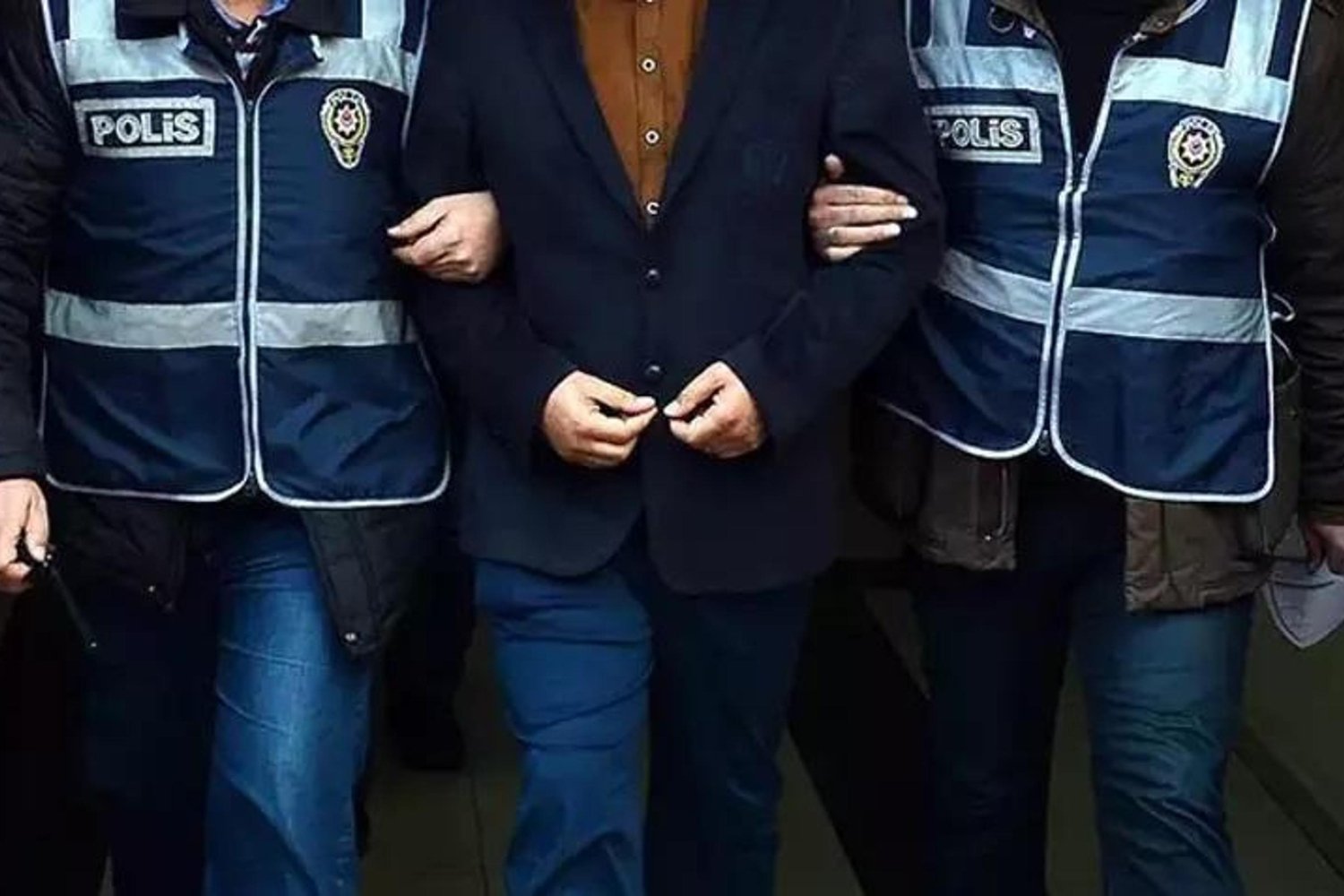 İstanbul'da Yolsuzluk Soruşturması: Antalya'da Tutuklama ve Rüşvet Operasyonu