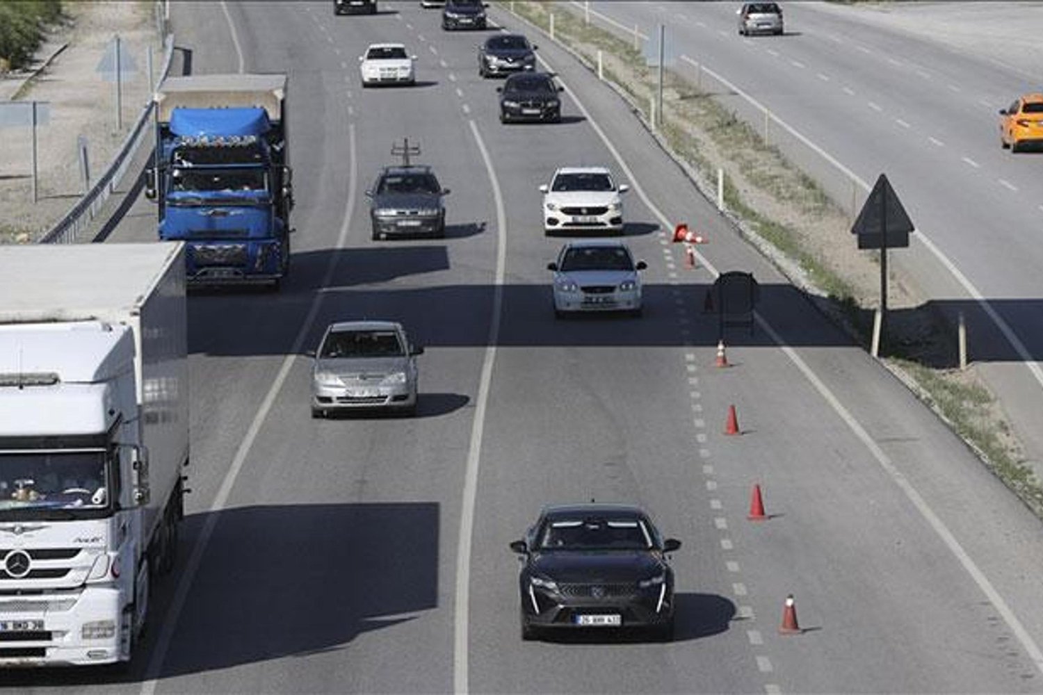 Trafik Güvenliği Bayramda Artıyor! 67 Bin Polisin Önlemleriyle Huzurlu Yolculuklar