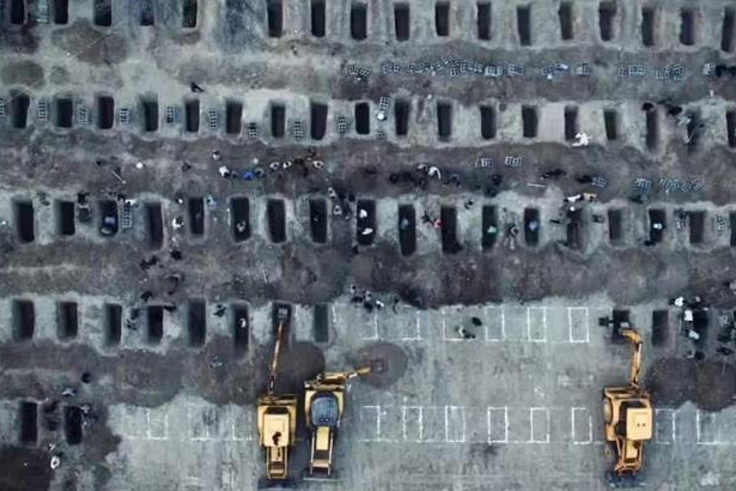 İran Kızılayı'ndan Minab'daki Ilk Okul Saldırısı Gözyaşlarını Dindiriyor