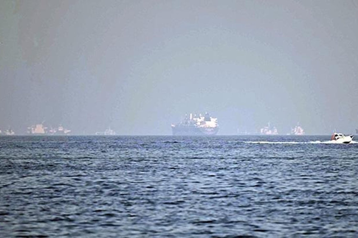 Kritik Güvenlik Uyarısı: İran Körfezi'nde Muhtemel Mayın Tehdidiyle Artan Gerilimler