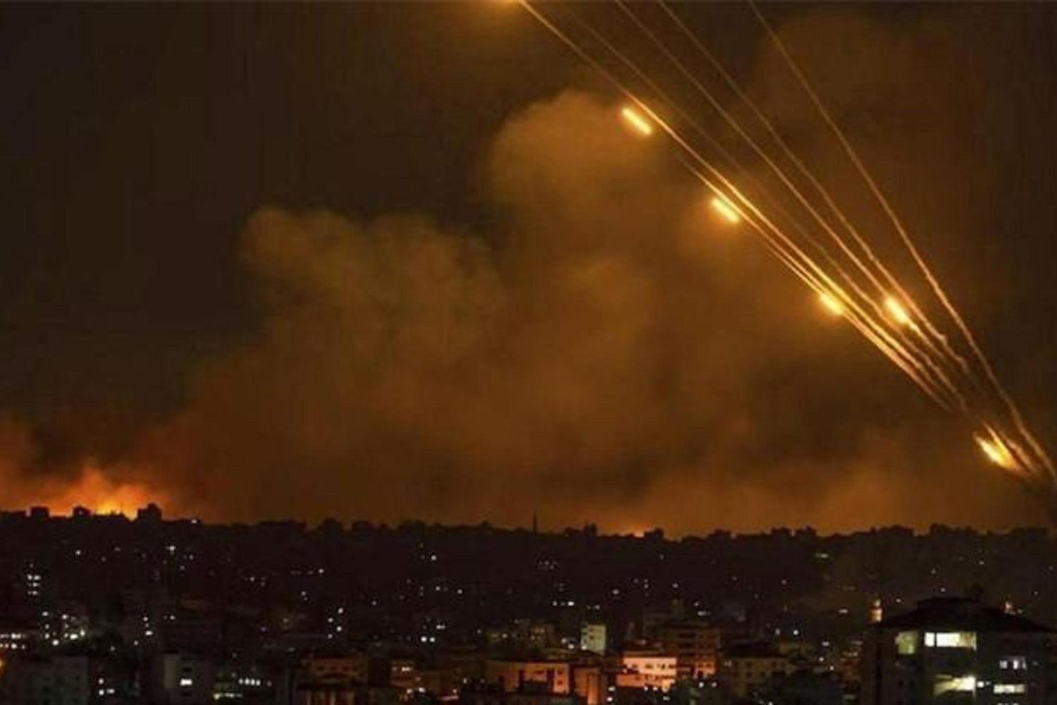 İsrail'e Iran Saldırısı: Kuzey ve Orta Kesimlerde Kanlı Dalgalar