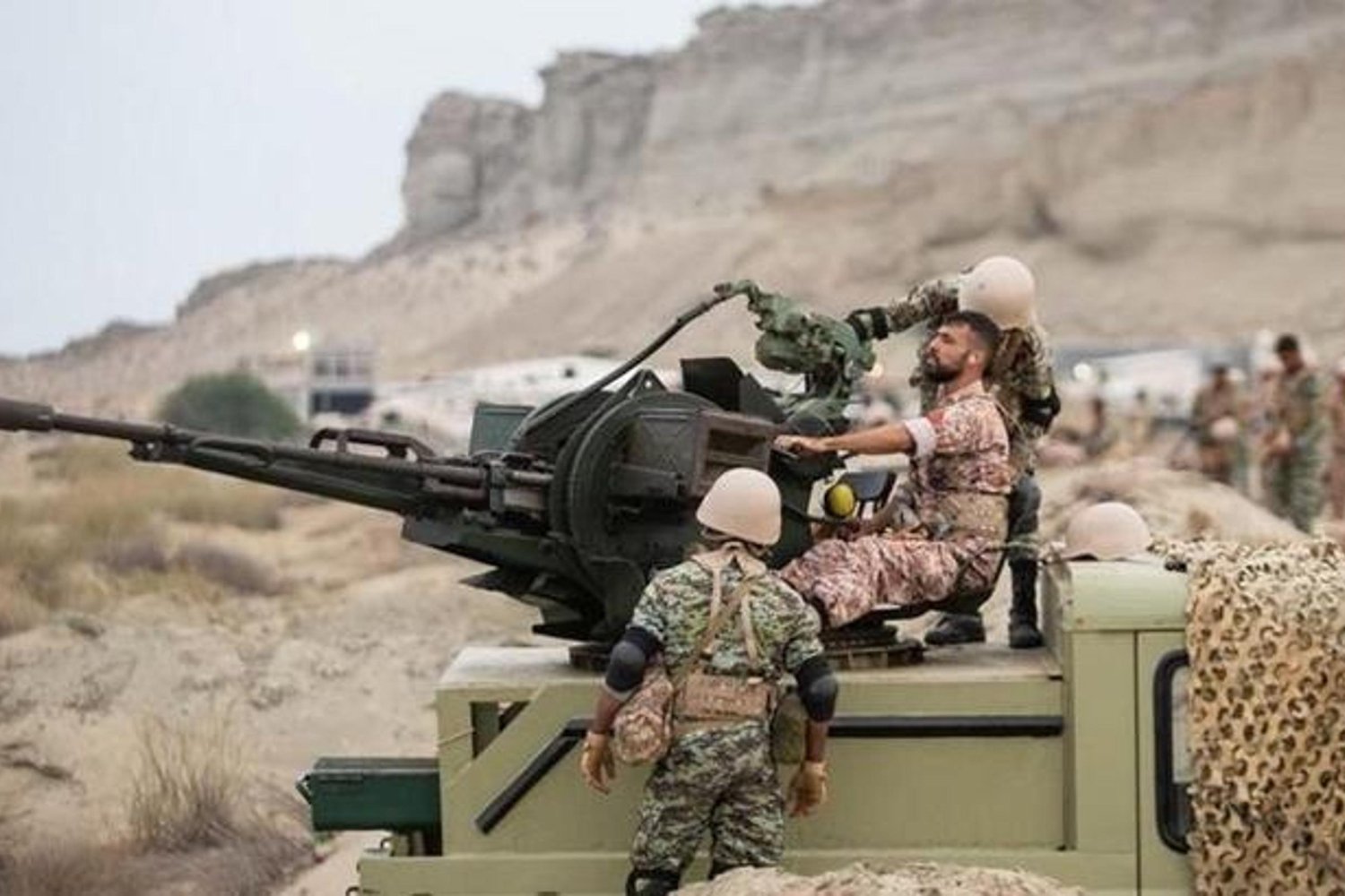 İran Ordusu Kara Harekâtı Uyarısı: Bölge Gündeminde Savaş Tedirginliği