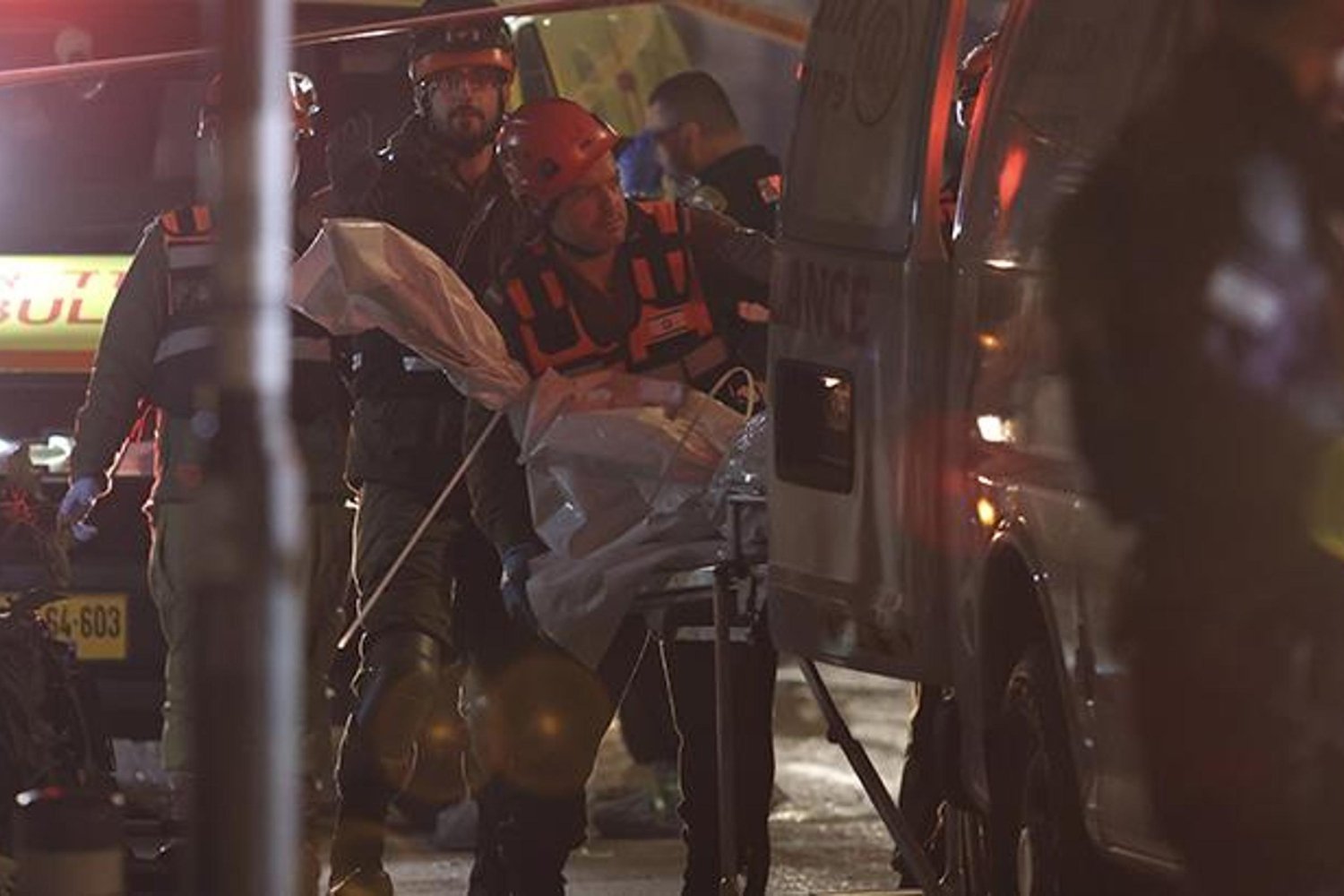 İsrail'e İran Füze Saldırısı: Çok Sayıda Bölge Hedef Alındı, Yaralanmalar ve Hasar Vardı