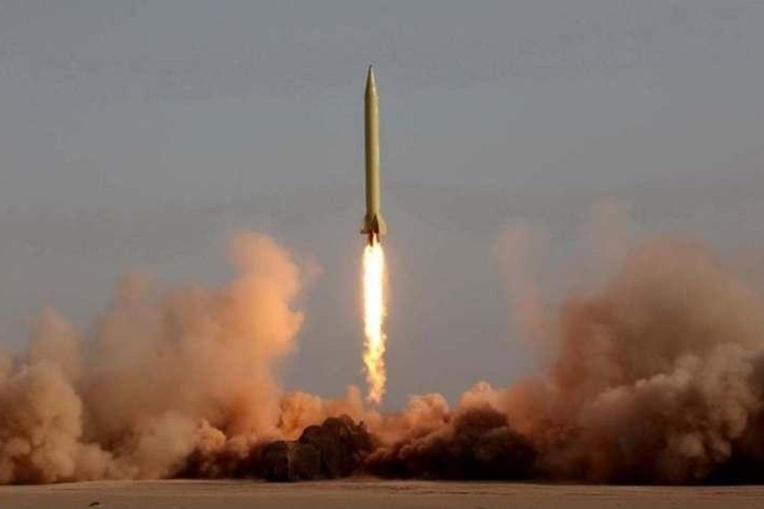 İran-İsrail-ABD Savaşı 14. Gününde Devam Ediyor: Körfez Ülkeleri Hedefte