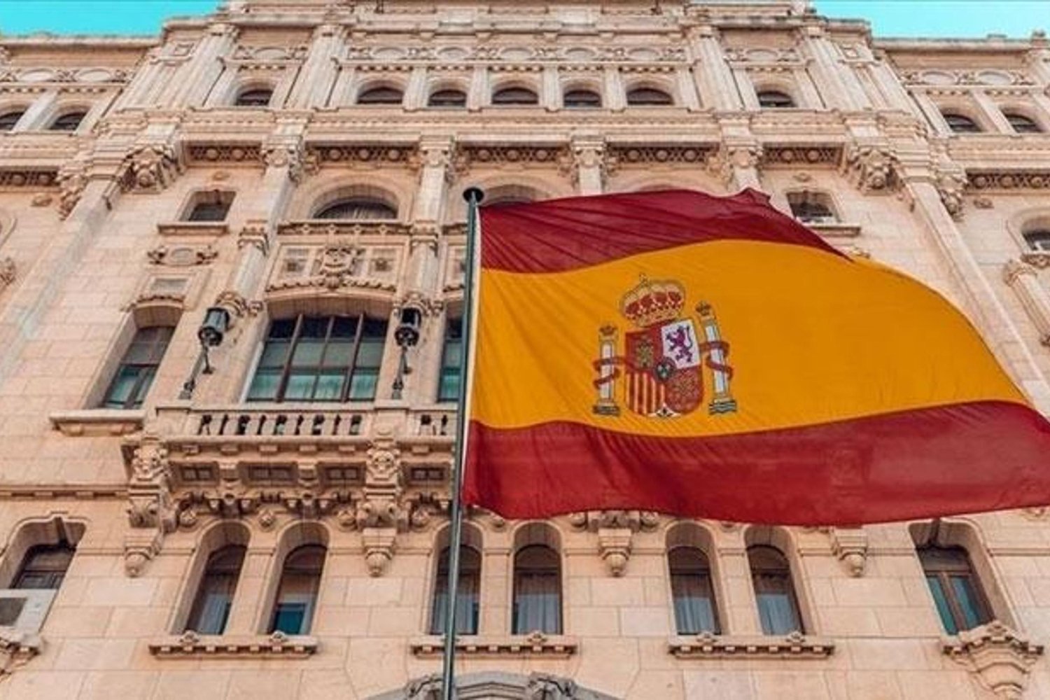 İspanya ABD'ye Karşı Sert Mesajlar Veriyor: Egemenlik ve Uluslararası Hukuk Önde