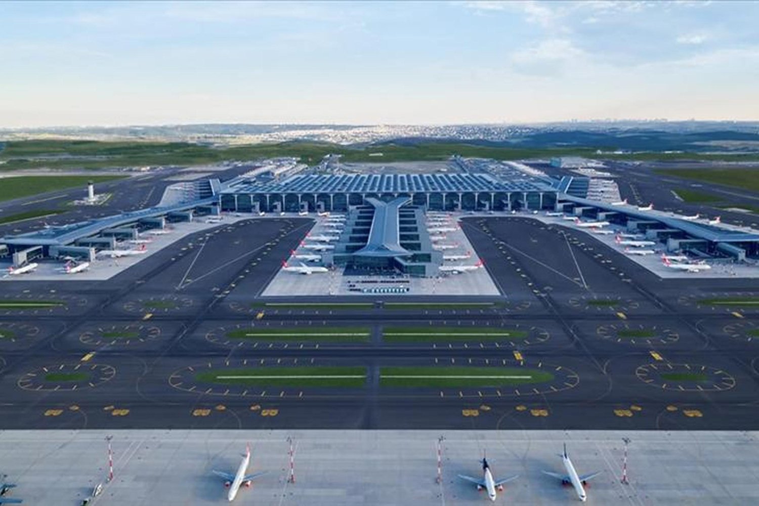 İstanbul Havalimanı Yılın Havalimanı Seçildi: Dünya Liderliği Bir Kez Daha Tescillendi!