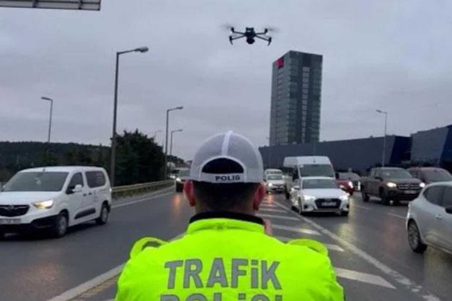 İstanbul Trafik Denetimlerinde Dron Destekli Sürücü Ceza Yağdı
