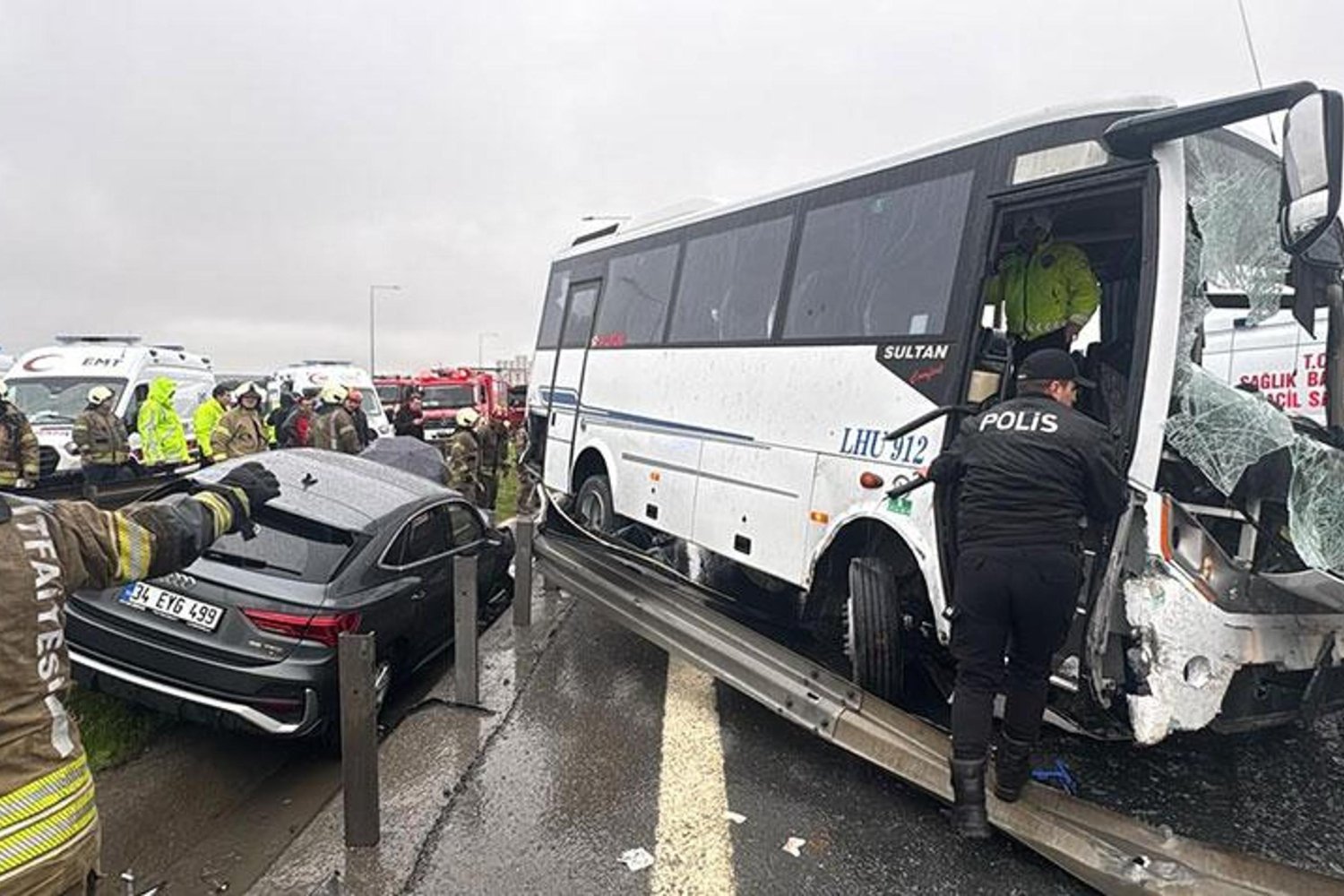 Ünlü Oyuncu Didem Soydan'dan Yeni Giyim Koleksiyonu Müjdesi