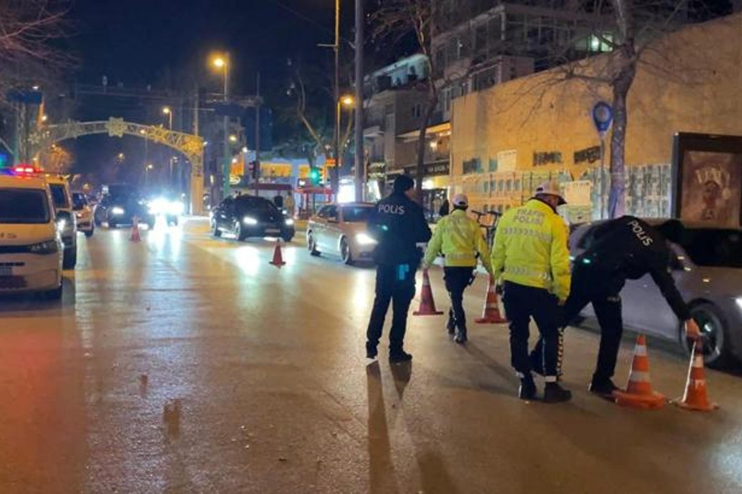 İstanbul Trafik Uygulamasında Makas Atan Sürücüye 90 Bin Lira Ceza!