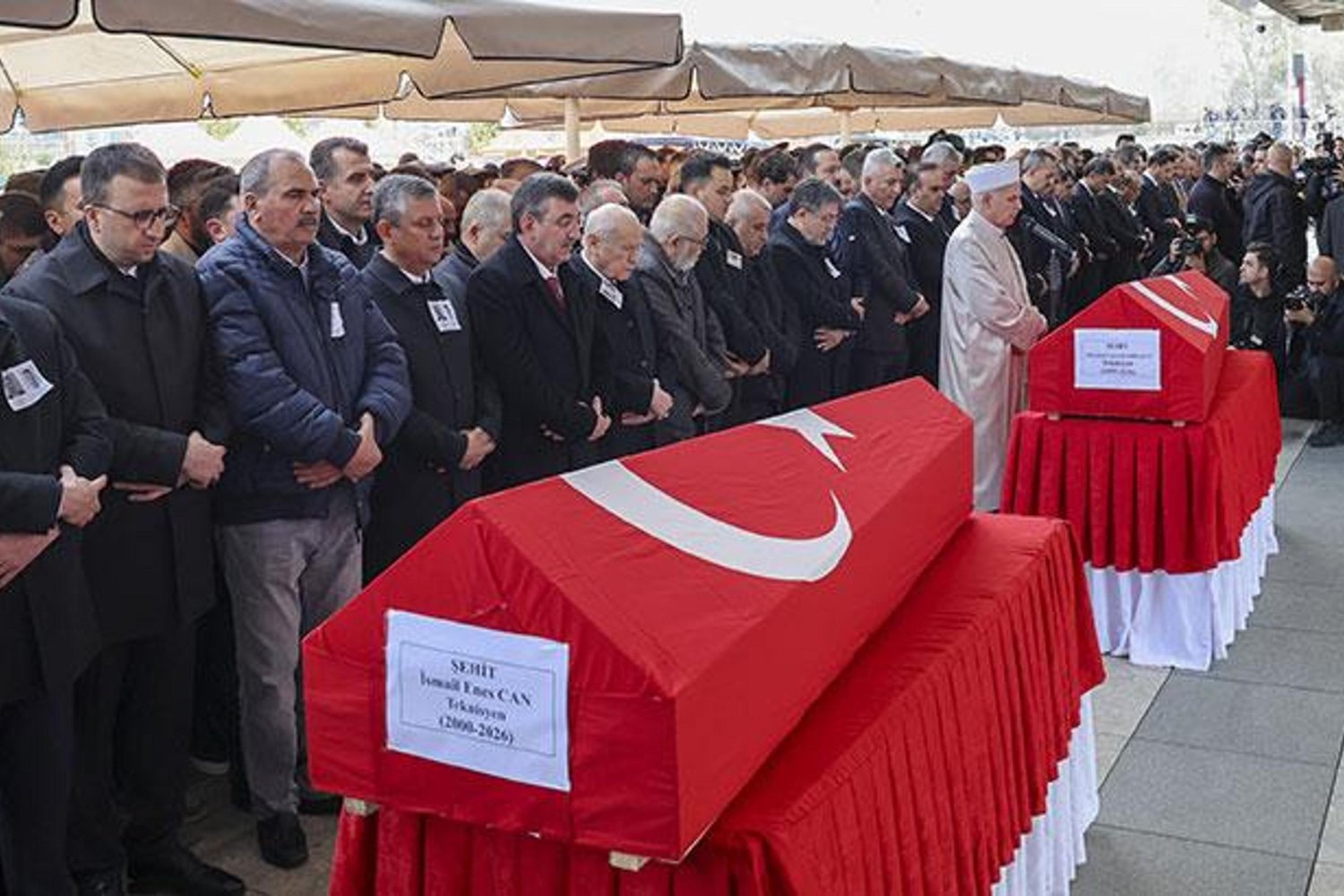 Katar'daki Helikopter Kazasıyla Şehit Olan Kahraman ve Canlar İçin Anma Töreni Çankaya'da