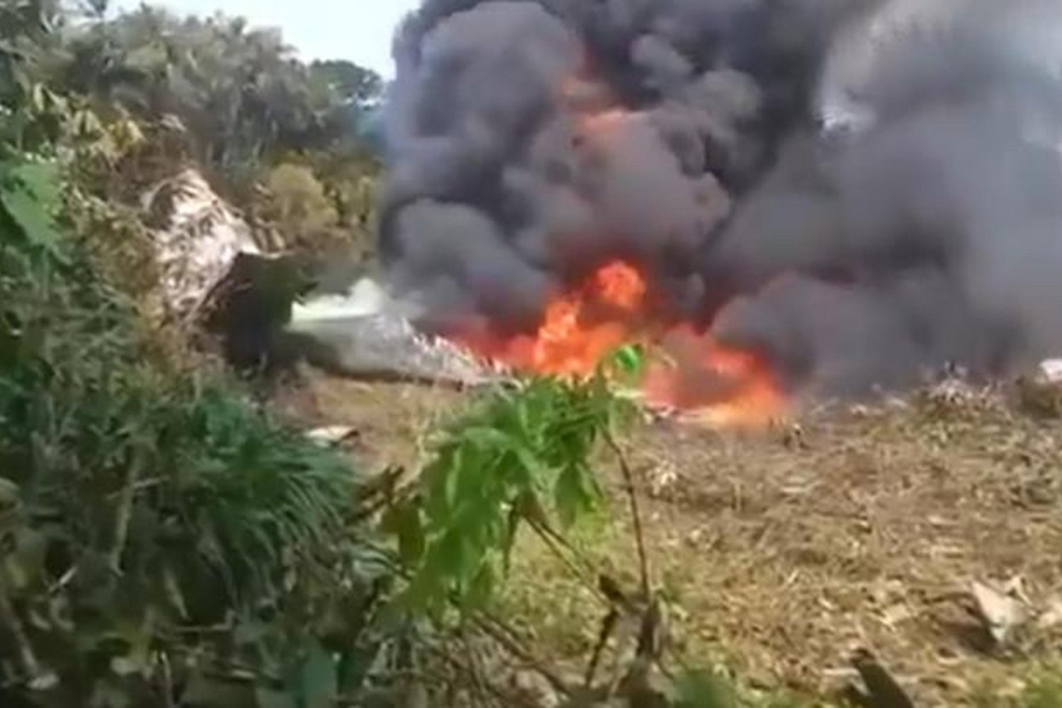 Kaza Yapan Kolombiya Hava Kuvvetleri Uçağı: 20 Asker Kurtarıldı