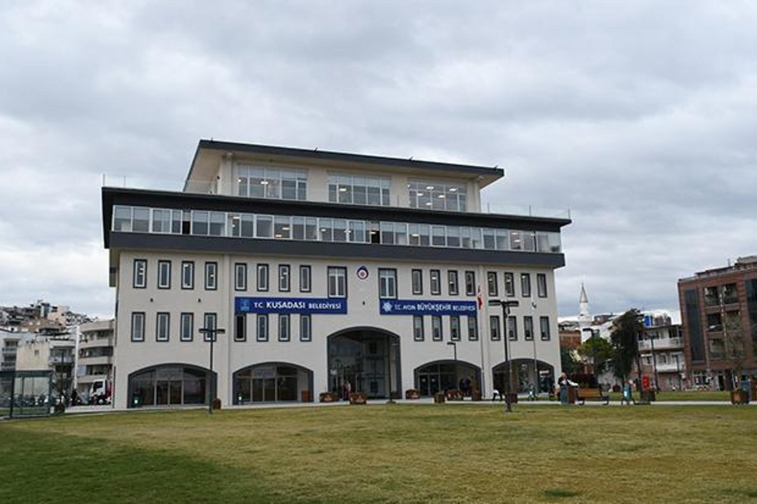 Kuşadası Belediyesinde Rüşvet ve İrtikap Operasyonu Şoku