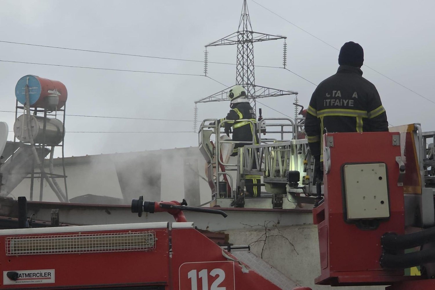 Kütahya'da Yangın Paniği! İş Yerinde Korkutan Yangın Söndürüldü