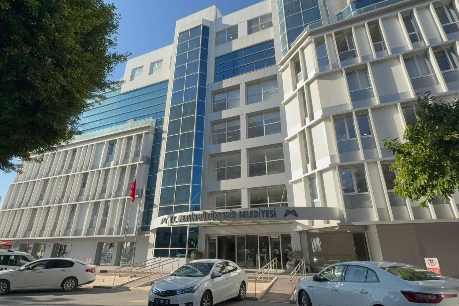 Mersin Belediyesinde Operasyon: 7 Şüpheli Gözaltında, 16 Milyon TL Zarar Açığa Çıktı