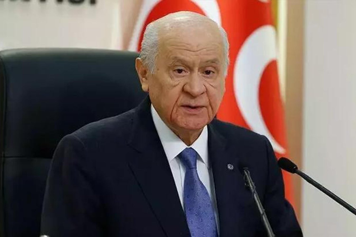 Dünyayı Yıkma Tehdidi: Bahçeli İran'a Savaş Uyarısı ve Bölgesel Barış Çağrısı