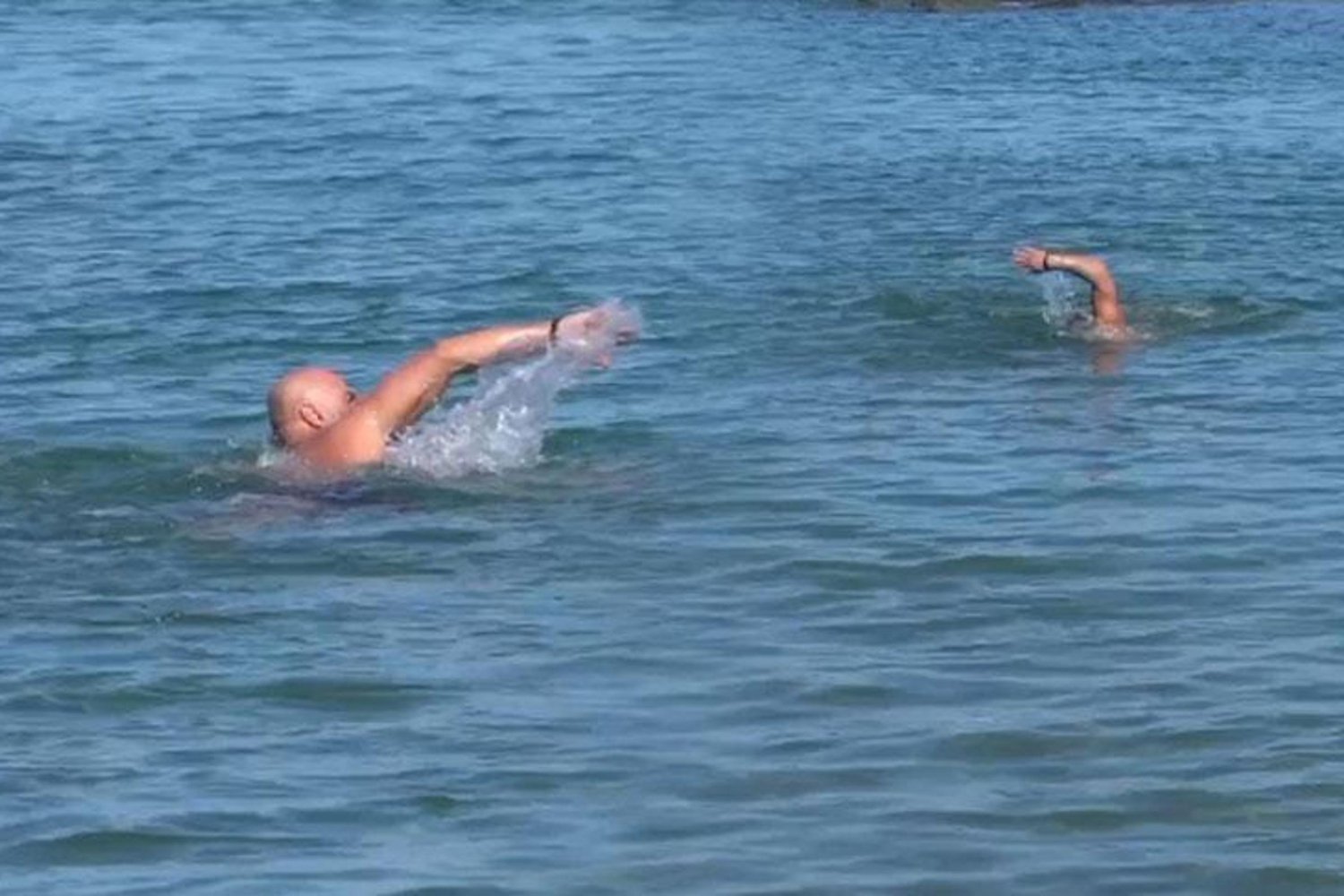 Dünyanın Her Mevsiminde Denize Girdiğiyle Görenleri Şaşırtan 80 Yaşında Yaşlı Sporcu