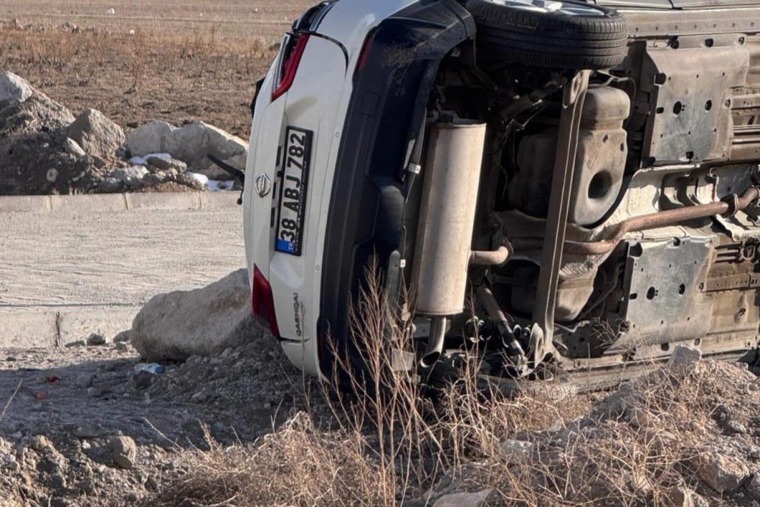Niğde-Kayseri Yönünde Otomobil Takla Attı! Yaralananlar Hastanede