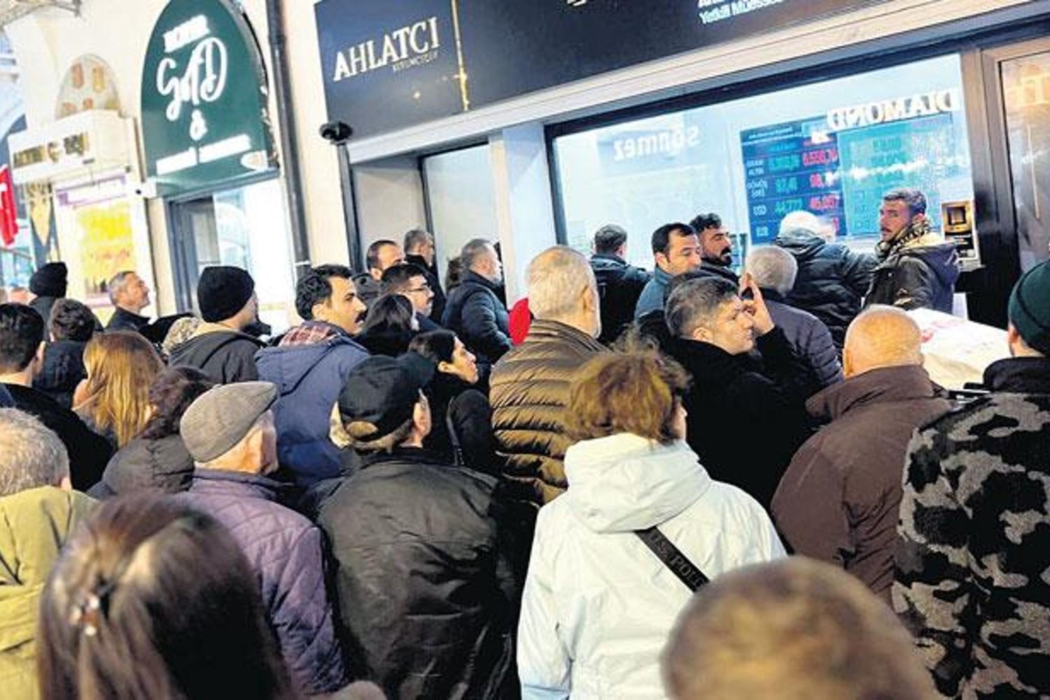 Altın ve Gümüş Fiyatlarındaki Son Dalgalar, Yatırımcıları Harekete Geçirdi