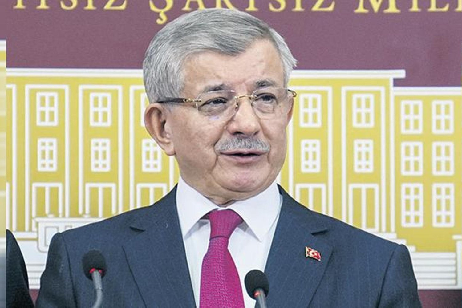 Gelecek Partisi Başkanı Ahmet Davutoğlu'ndan Sözlü Uyarı: Terör ve Bölücü Oyunlara Geçit Yok!