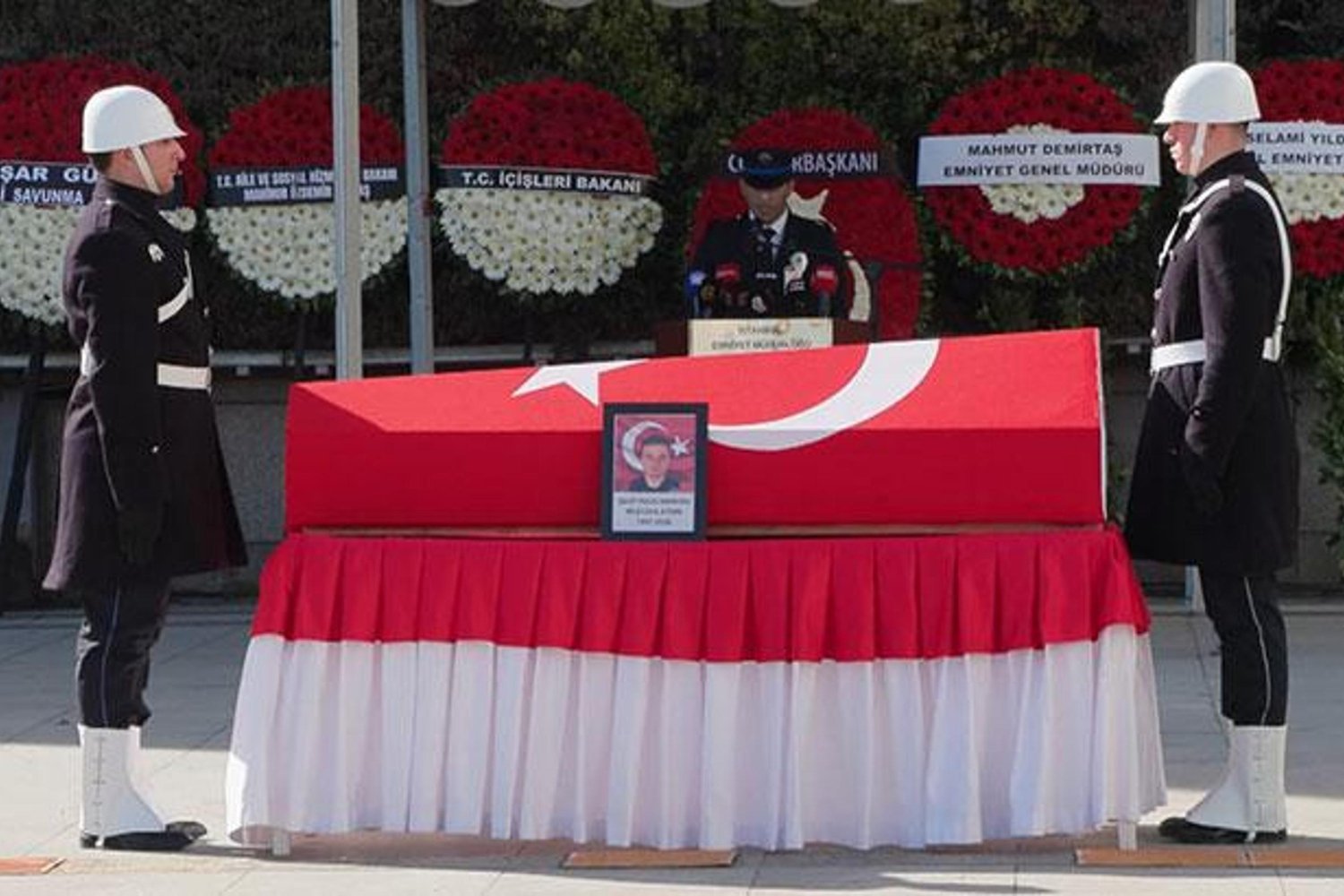 Polis Şehidi Mustafa Aydın İçin Anma Töreni Düzenlendi