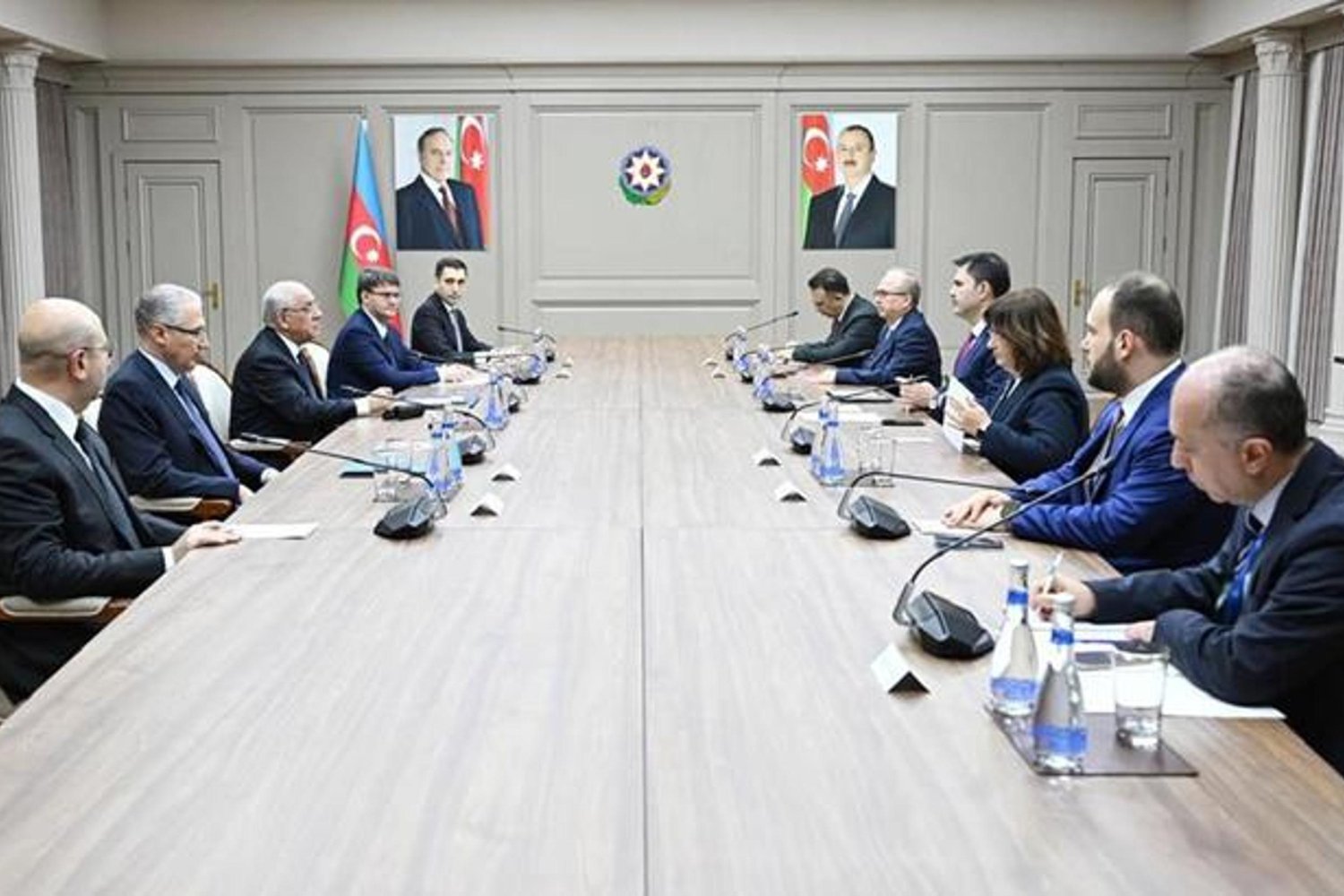 İklim Zirvesi Bakü'de Ağırbaş'tan Önemli Temaslar ve İşbirliği