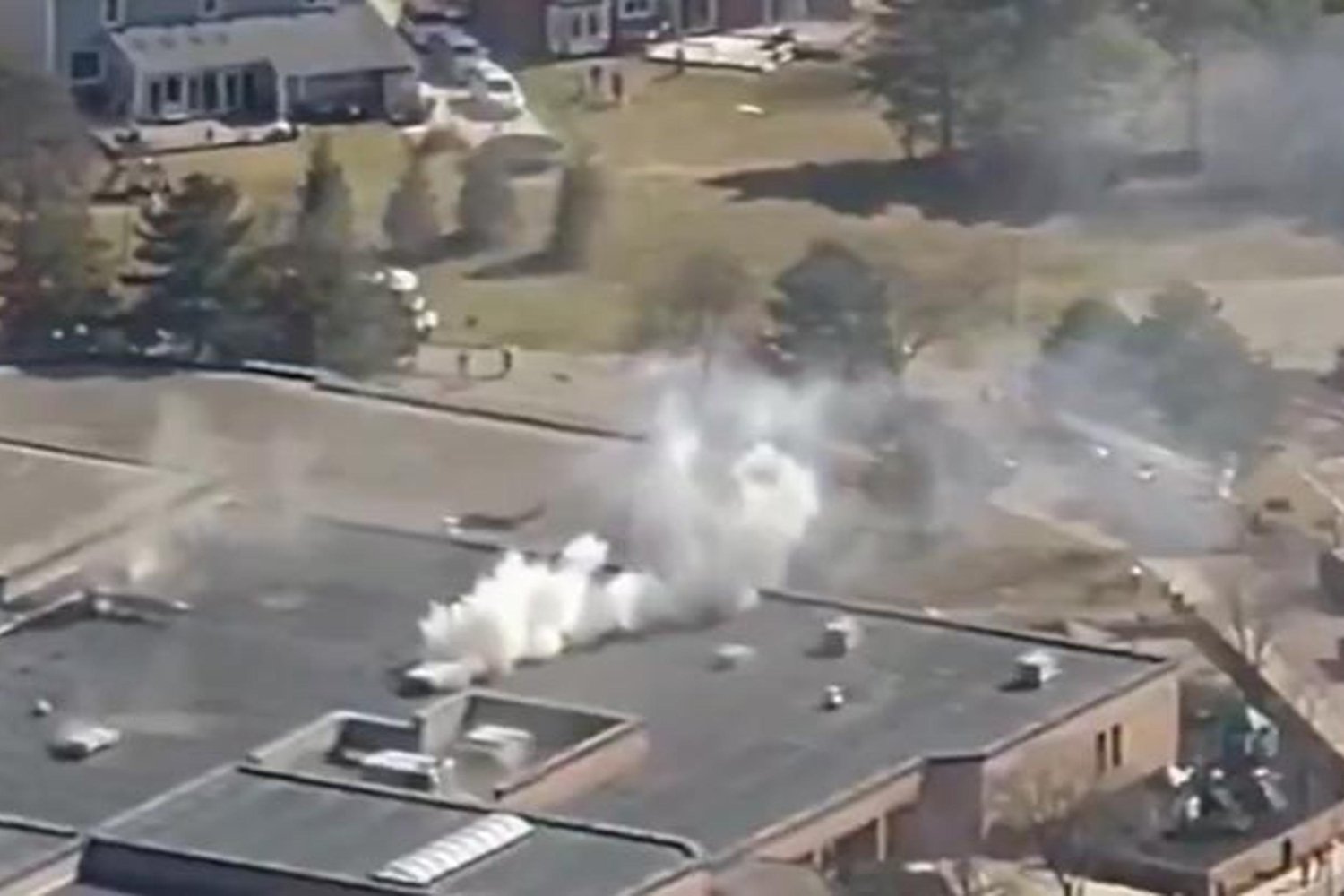 Michigan'da Sinagoga Silahlı Saldırı: Polis Hadar Veriyor